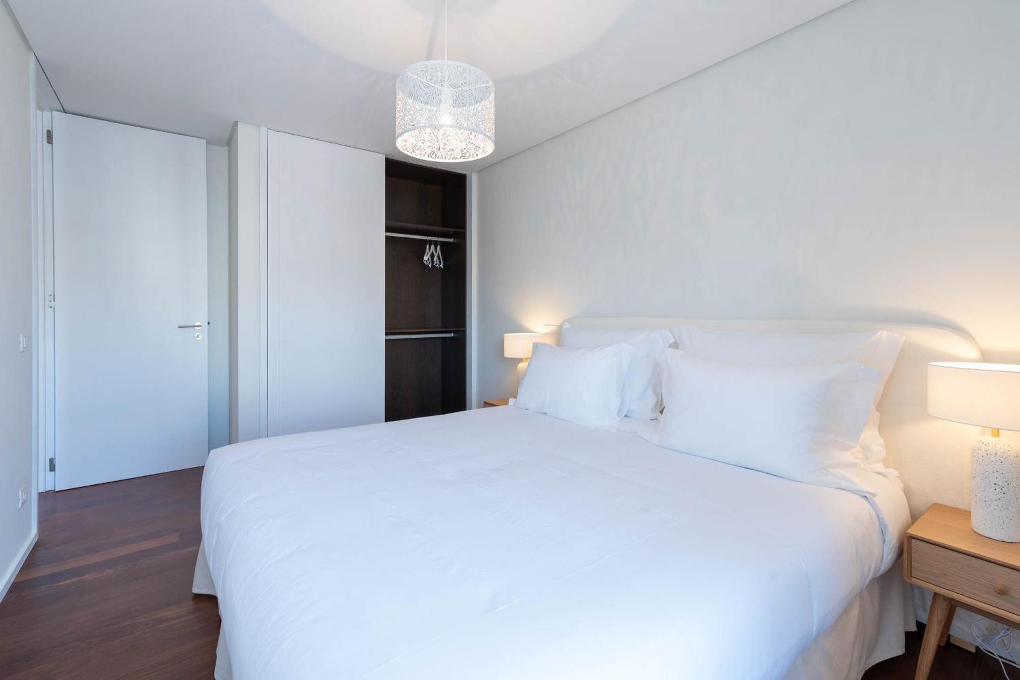 Cedofeita Sunny Apartment - Balcony & Parking Porto Zewnętrze zdjęcie